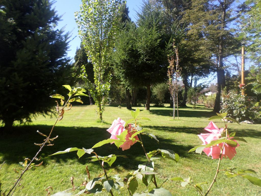 Hosteria Bajo Cero Hotel Villa La Angostura Bagian luar foto