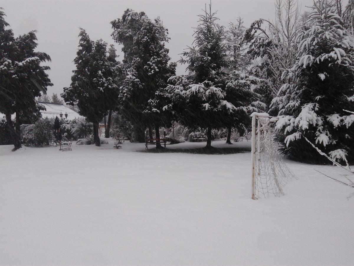 Hosteria Bajo Cero Hotel Villa La Angostura Bagian luar foto